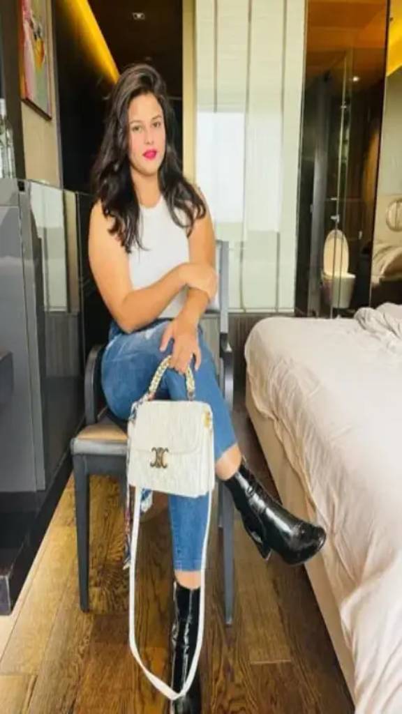 Jakholi call girl service